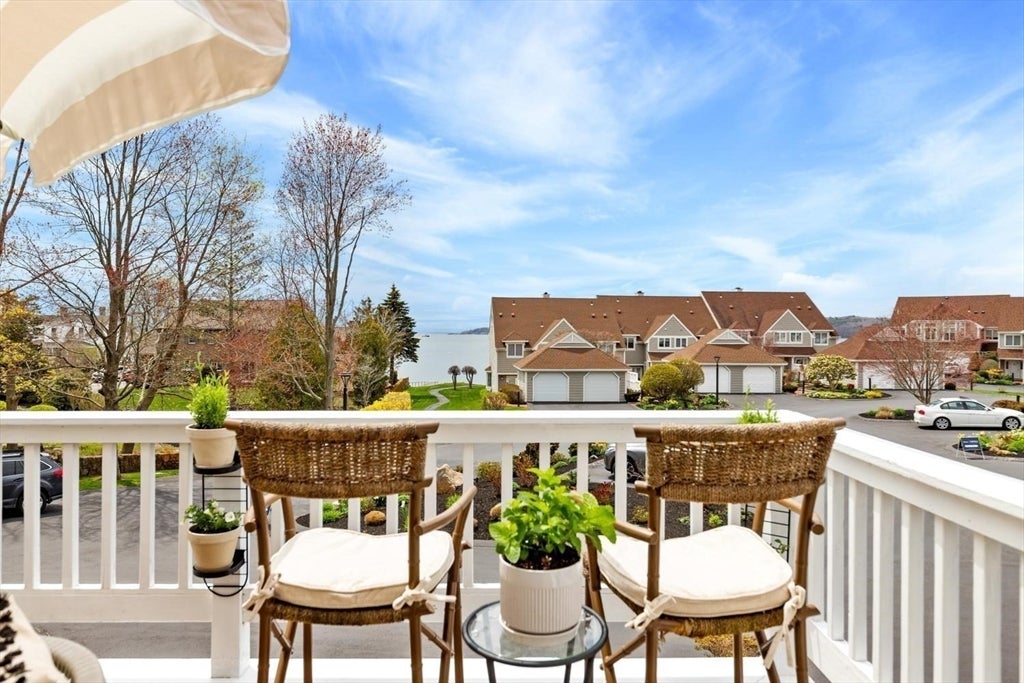 Gloucester, Massachusetts, 01930, United States, 2 Bedrooms Bedrooms, ,3 BathroomsBathrooms,Residential,Active,2043789
