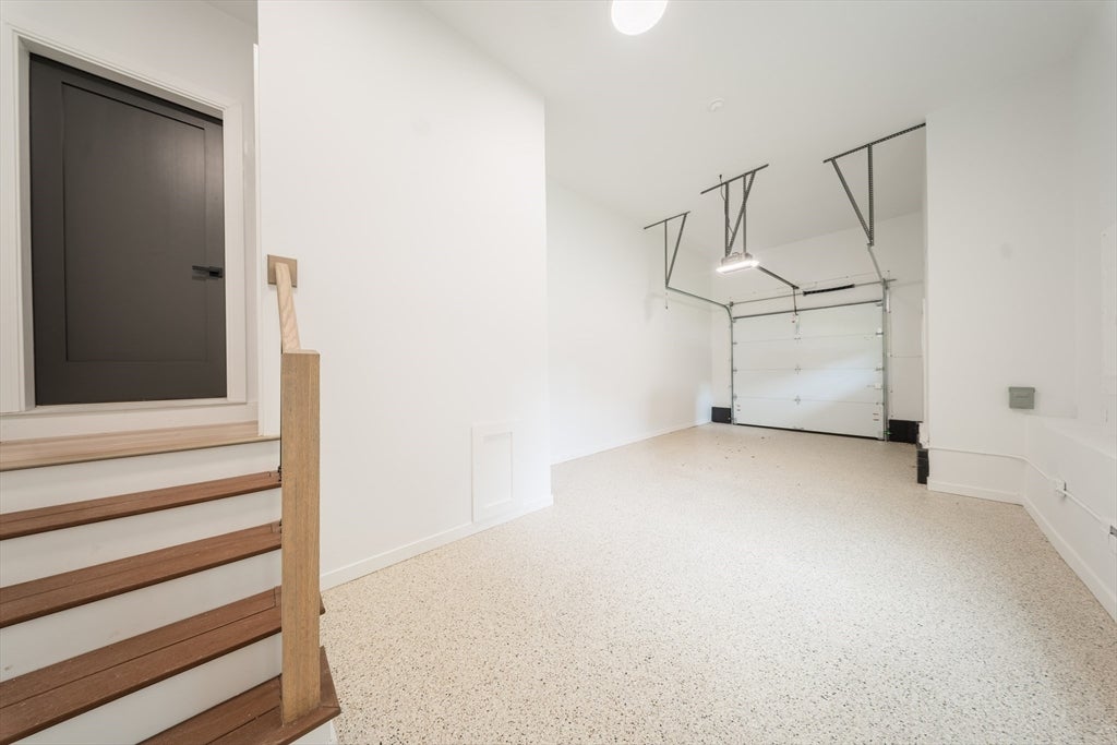 Southborough, Massachusetts, 01772, United States, 4 Bedrooms Bedrooms, ,5 BathroomsBathrooms,Residential,Active,2007207