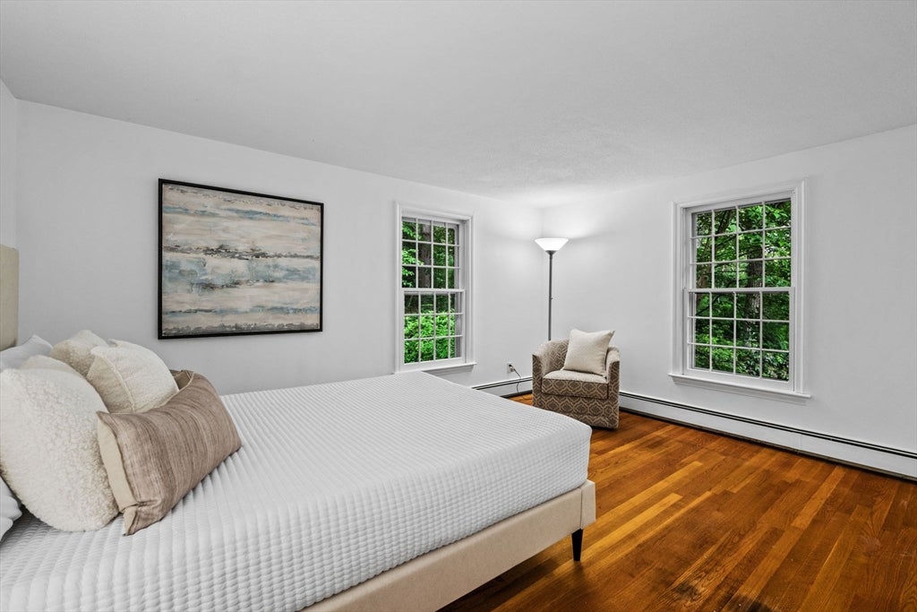 Boxford, Massachusetts, 01921, United States, 3 Bedrooms Bedrooms, ,4 BathroomsBathrooms,Residential,Active,1990670