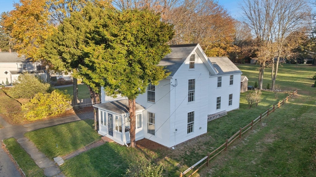 Newburyport, Massachusetts, 01950, United States, 3 Bedrooms Bedrooms, ,3 BathroomsBathrooms,Residential,Active,1986921