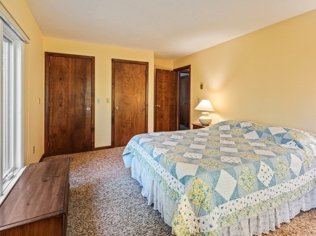 Shrewsbury, Massachusetts, 01545, United States, 4 Bedrooms Bedrooms, ,5 BathroomsBathrooms,Residential,Active,1968373