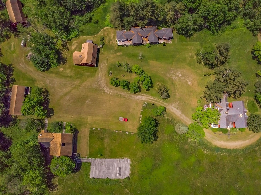 Washington, Massachusetts, 01223, United States, 22 Bedrooms Bedrooms, ,21 BathroomsBathrooms,Residential,Active,1952629