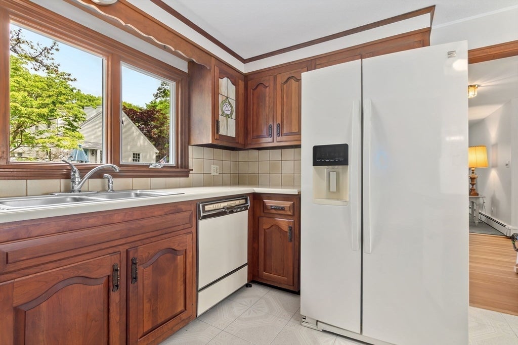 Gloucester, Massachusetts, 01930, United States, 3 Bedrooms Bedrooms, ,3 BathroomsBathrooms,Residential,Active,1849486