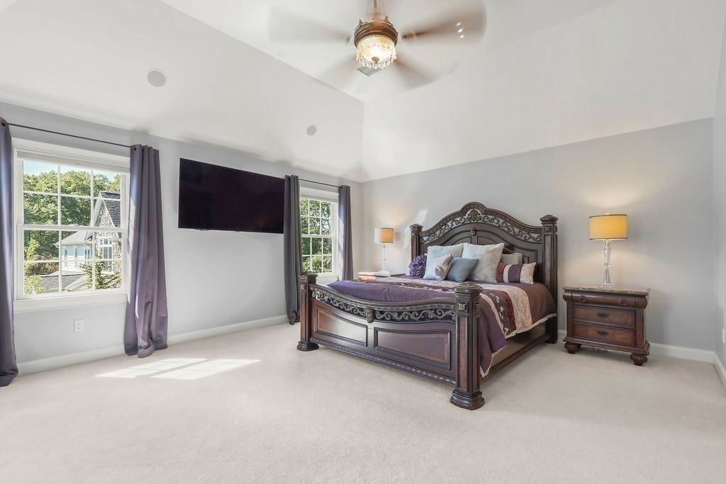 North Attleboro, Massachusetts, 02760, United States, 5 Bedrooms Bedrooms, ,6 BathroomsBathrooms,Residential,Active,1934825