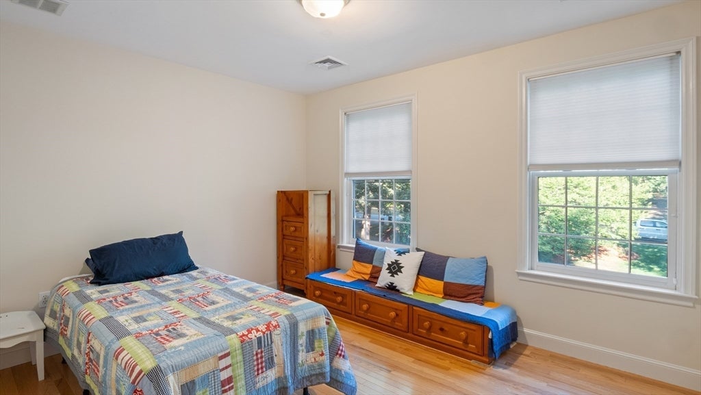 West Newbury, Massachusetts, 01985, United States, 4 Bedrooms Bedrooms, ,5 BathroomsBathrooms,Residential,Active,1936453
