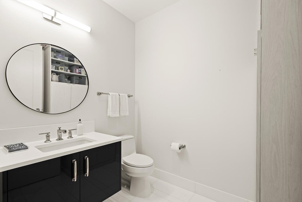 Boston, Massachusetts, 02210, United States, 2 Bedrooms Bedrooms, ,3 BathroomsBathrooms,Residential,Active,1993631