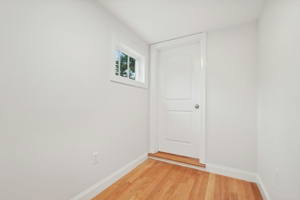 Cambridge, Massachusetts, 02138, United States, 4 Bedrooms Bedrooms, ,4 BathroomsBathrooms,Residential,Active,1905089