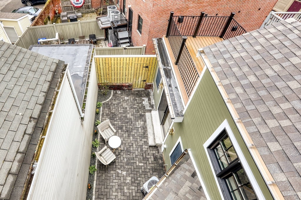 Boston, Massachusetts, 02129, United States, 4 Bedrooms Bedrooms, ,4 BathroomsBathrooms,Residential,Active,2043810