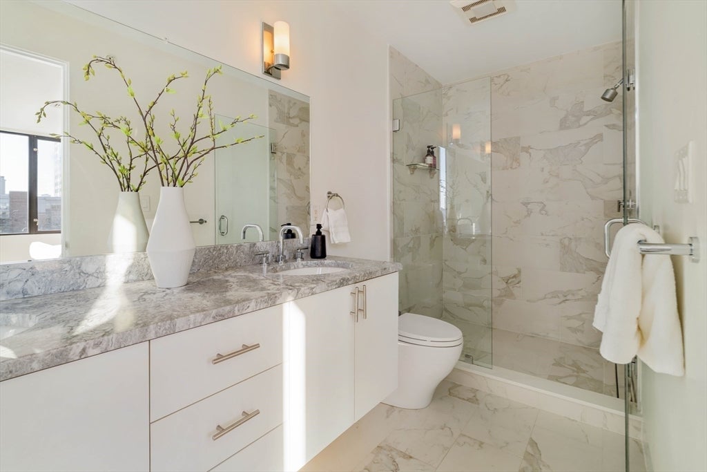 Cambridge, Massachusetts, 02139, United States, 2 Bedrooms Bedrooms, ,3 BathroomsBathrooms,Residential,Active,2013440