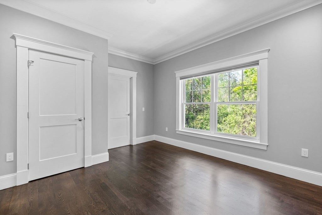 Newton, Massachusetts, 02460, United States, 5 Bedrooms Bedrooms, ,4 BathroomsBathrooms,Residential,Active,1934756