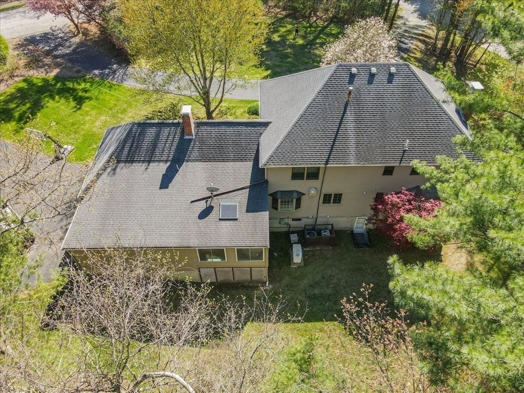 Medfield, Massachusetts, 02052, United States, 5 Bedrooms Bedrooms, ,4 BathroomsBathrooms,Residential,Active,1790178