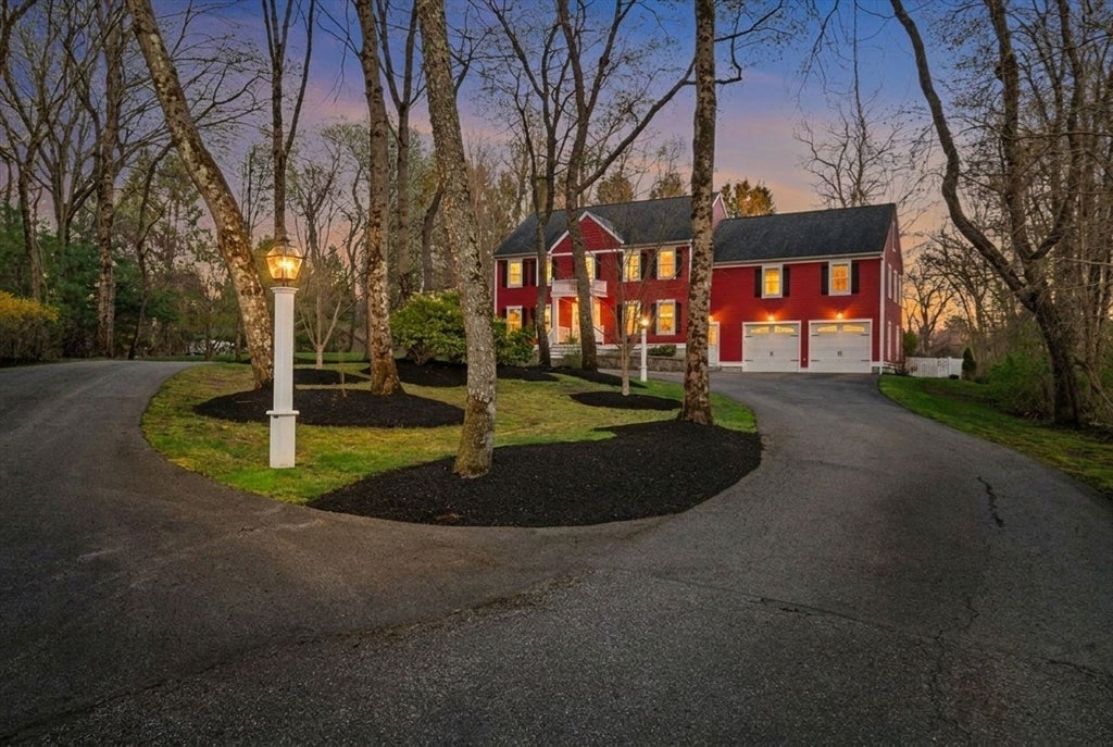 West Newbury, Massachusetts, 01985, United States, 4 Bedrooms Bedrooms, ,4 BathroomsBathrooms,Residential,Active,2044161