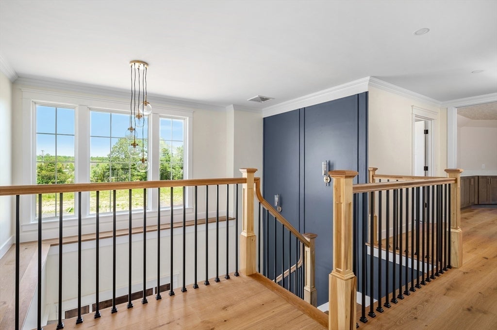 Lincoln, Rhode Island, 02865, United States, ,3 BathroomsBathrooms,Residential,Active,1843459