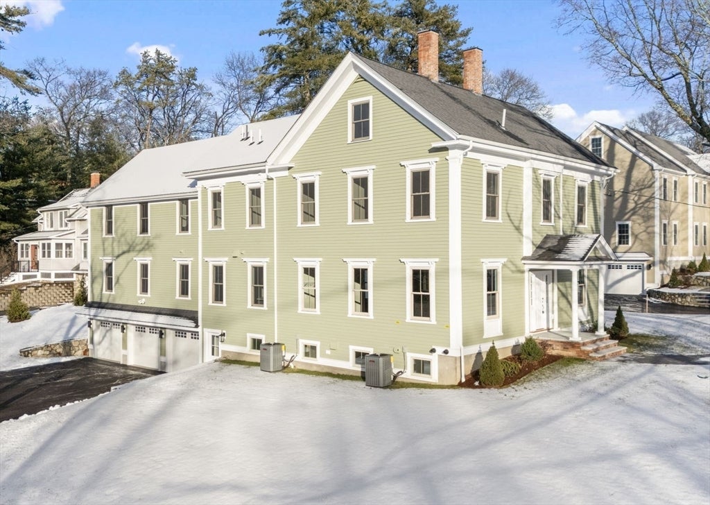 Andover, Massachusetts, 01810, United States, 4 Bedrooms Bedrooms, ,5 BathroomsBathrooms,Residential,Active,2002339
