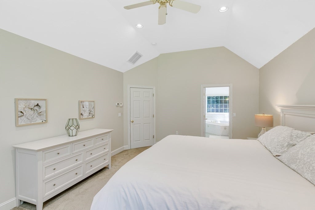 Ipswich, Massachusetts, 01938, United States, 4 Bedrooms Bedrooms, ,3 BathroomsBathrooms,Residential,Active,1922346