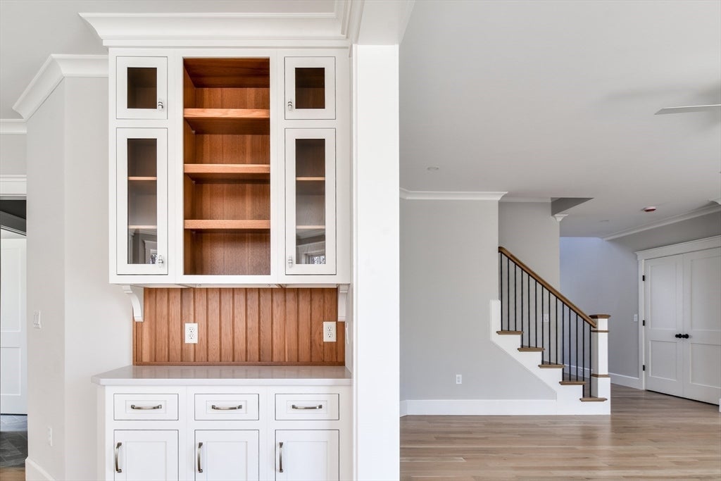 Hopkinton, Massachusetts, 01748, United States, 5 Bedrooms Bedrooms, ,6 BathroomsBathrooms,Residential,Active,1781577