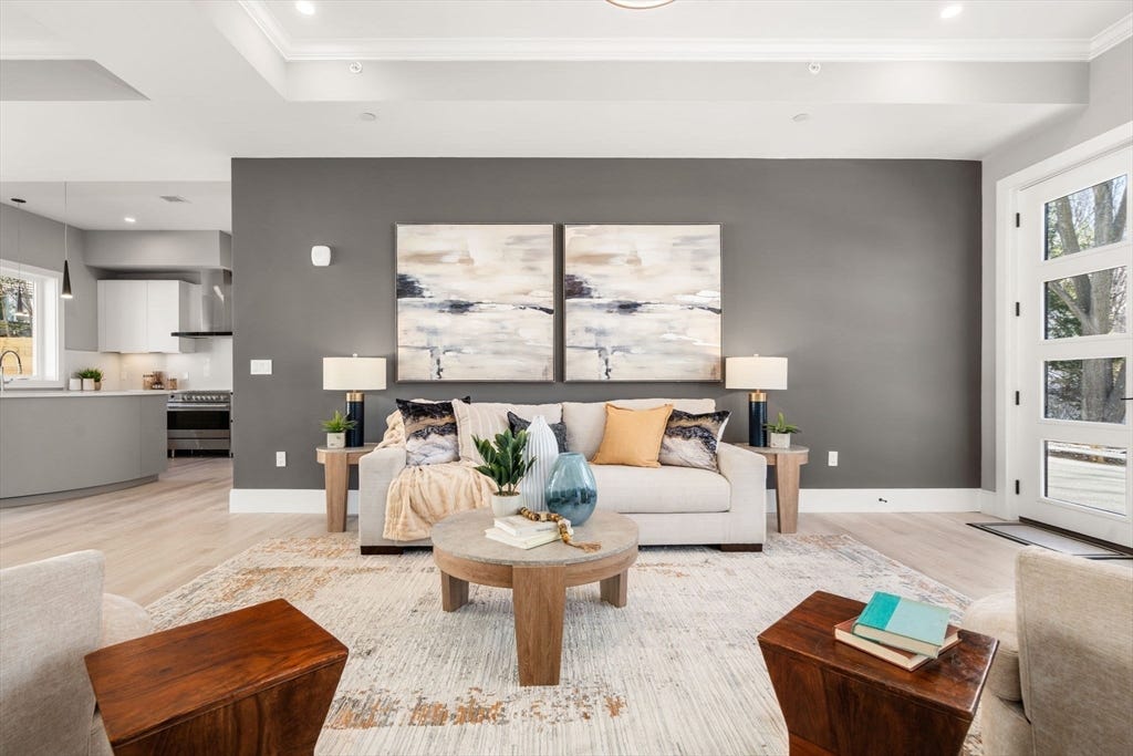 24 WILSON CIR Unit 24  