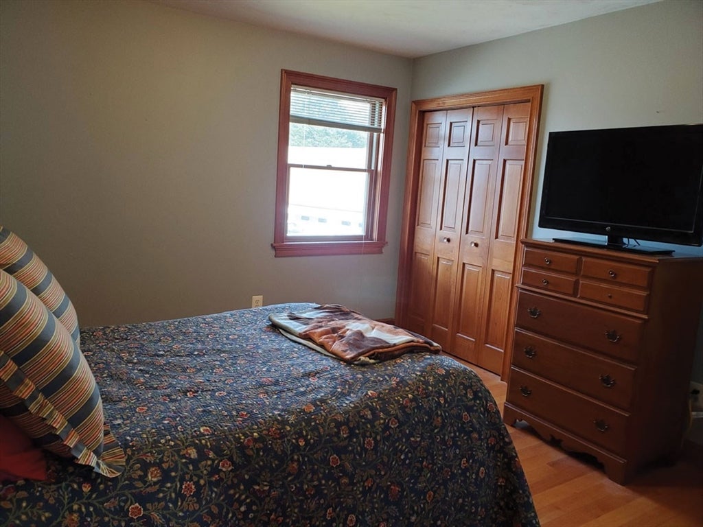 Westborough, Massachusetts, 01581, United States, 6 Bedrooms Bedrooms, ,3 BathroomsBathrooms,Residential,Active,1992250