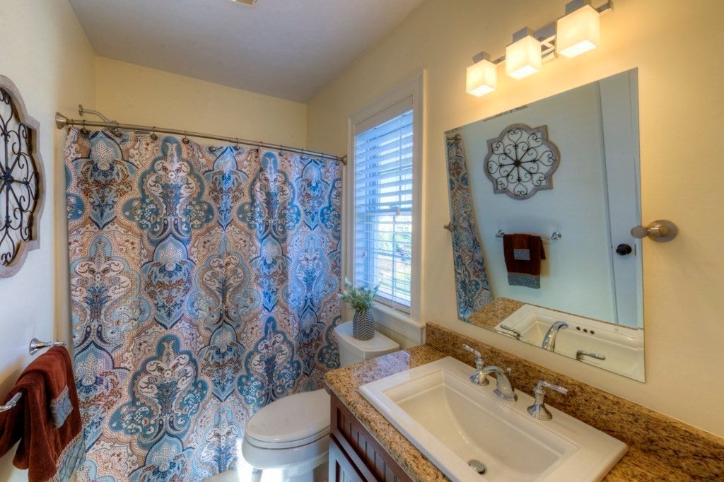 Shrewsbury, Massachusetts, 01545, United States, 5 Bedrooms Bedrooms, ,5 BathroomsBathrooms,Residential,Active,1964258