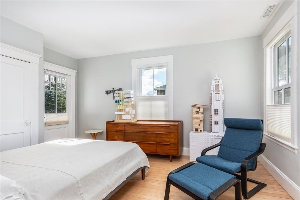 Marblehead, Massachusetts, 01945, United States, 5 Bedrooms Bedrooms, ,4 BathroomsBathrooms,Residential,Active,1993678