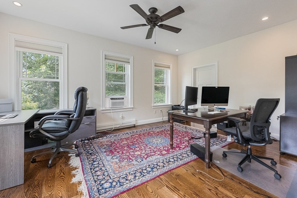 Woburn, Massachusetts, 01801, United States, 5 Bedrooms Bedrooms, ,5 BathroomsBathrooms,Residential,Active,1922298