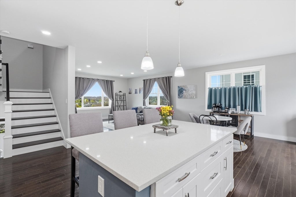 Lynn, Massachusetts, 01904, United States, 5 Bedrooms Bedrooms, ,3 BathroomsBathrooms,Residential,Active,2043805
