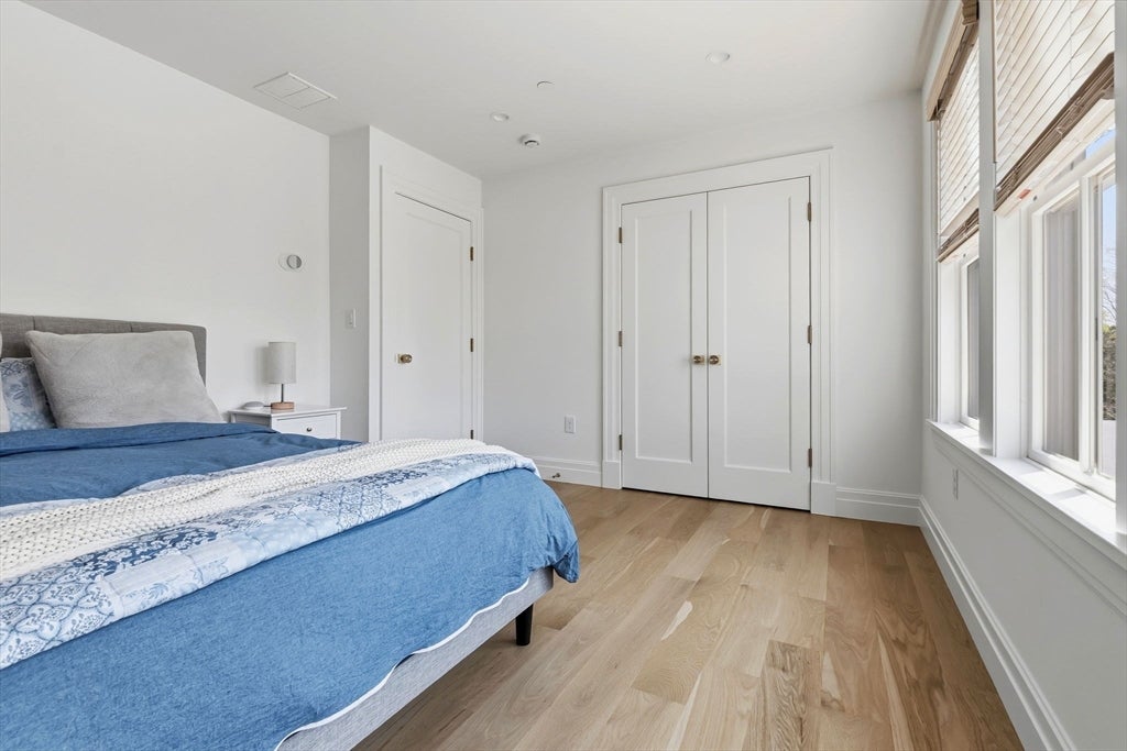 Newburyport, Massachusetts, 01950, United States, 3 Bedrooms Bedrooms, ,3 BathroomsBathrooms,Residential,Active,2045757
