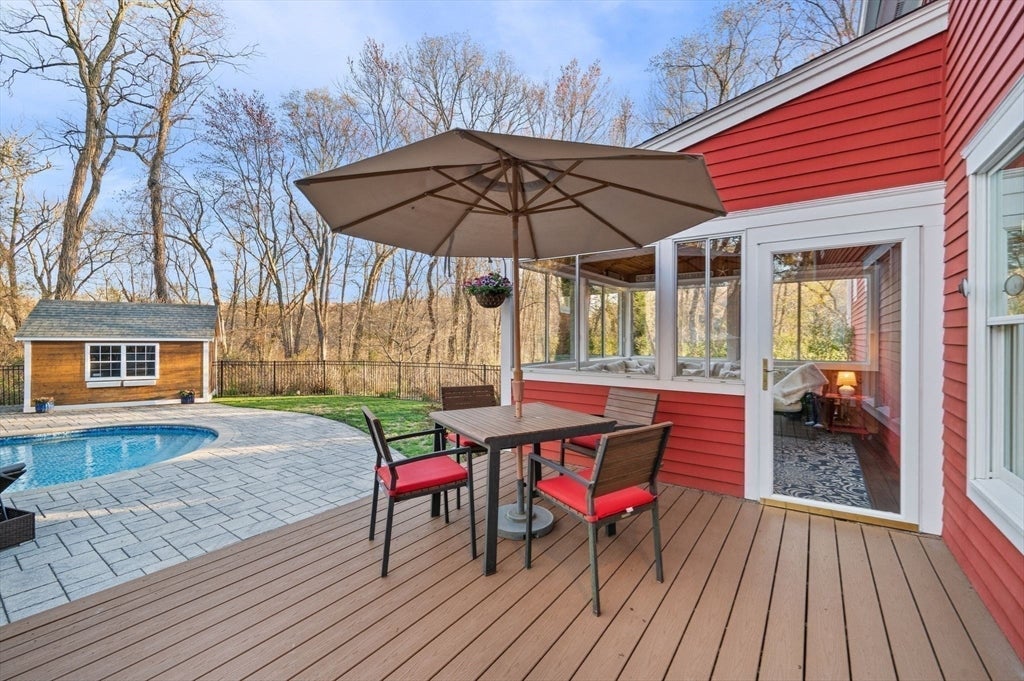 West Newbury, Massachusetts, 01985, United States, 4 Bedrooms Bedrooms, ,4 BathroomsBathrooms,Residential,Active,2044161