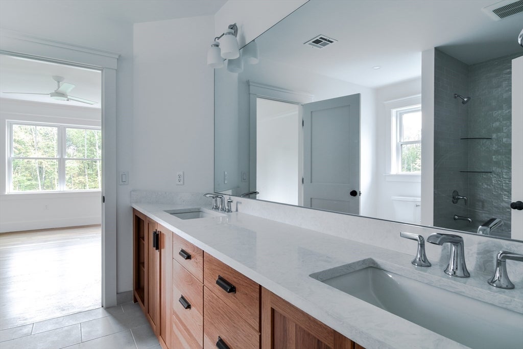 Hopkinton, Massachusetts, 01748, United States, 5 Bedrooms Bedrooms, ,6 BathroomsBathrooms,Residential,Active,1990661