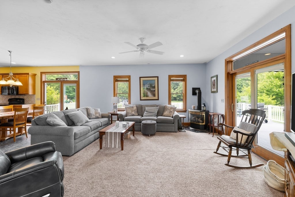 Middleboro, Massachusetts, 02346, United States, 4 Bedrooms Bedrooms, ,5 BathroomsBathrooms,Residential,Active,1858668