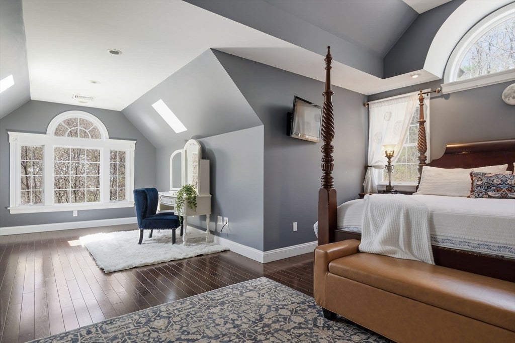 Merrimac, Massachusetts, 01860, United States, 5 Bedrooms Bedrooms, ,4 BathroomsBathrooms,Residential,Active,2044160