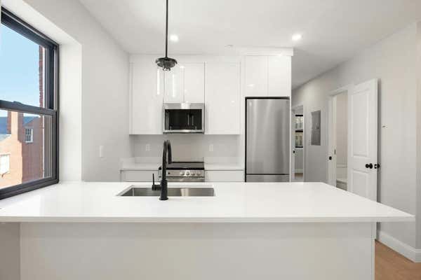 4 HULL ST, BOSTON, MA 02113 - Image 1