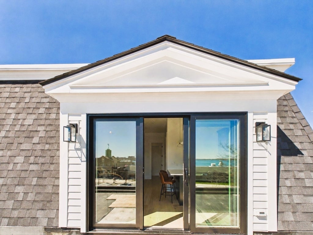 Boston, Massachusetts, 02127, United States, 4 Bedrooms Bedrooms, ,4 BathroomsBathrooms,Residential,Active,2043287
