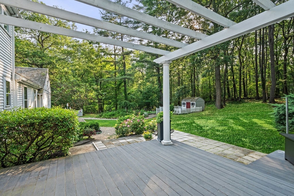 Boxford, Massachusetts, 01921, United States, 3 Bedrooms Bedrooms, ,4 BathroomsBathrooms,Residential,Active,1990670