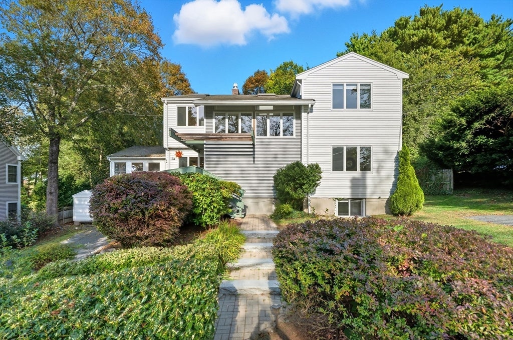 Lexington, Massachusetts, 02421, United States, 5 Bedrooms Bedrooms, ,4 BathroomsBathrooms,Residential,Active,1953717