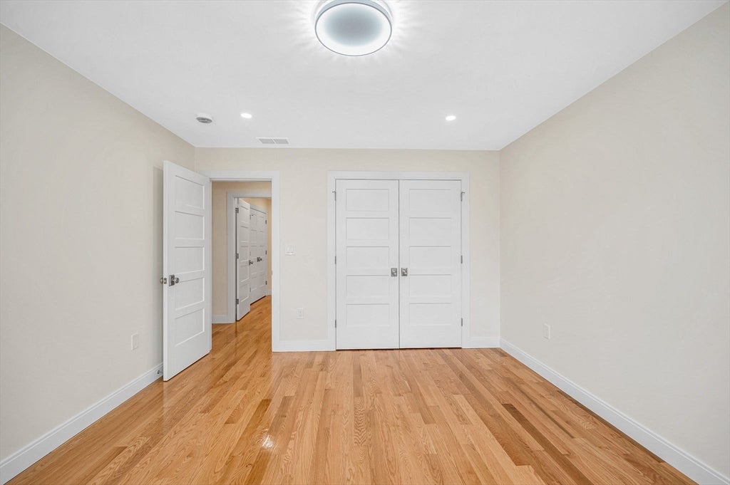 Wilmington, Massachusetts, 01887, United States, 4 Bedrooms Bedrooms, ,3 BathroomsBathrooms,Residential,Active,2043113