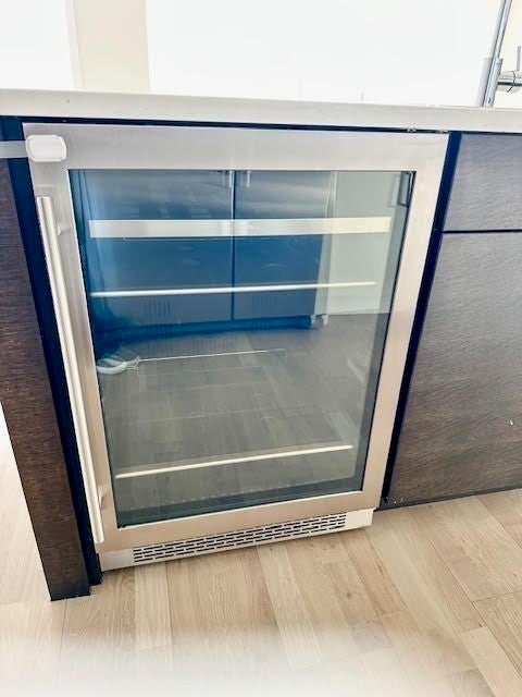 Swampscott, Massachusetts, 01907, United States, 3 Bedrooms Bedrooms, ,2 BathroomsBathrooms,Residential,Active,2007069