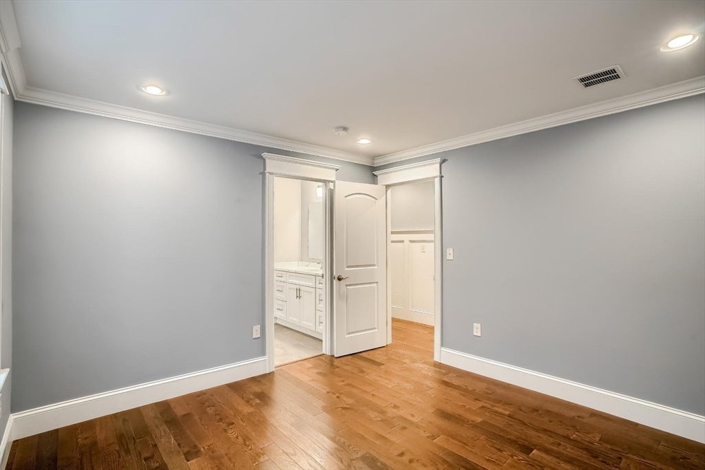 Hopkinton, Massachusetts, 01748, United States, 4 Bedrooms Bedrooms, ,6 BathroomsBathrooms,Residential,Active,2012457