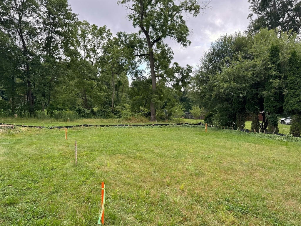 Hopkinton, Massachusetts, 01748, United States, 4 Bedrooms Bedrooms, ,3 BathroomsBathrooms,Residential,Active,1703494