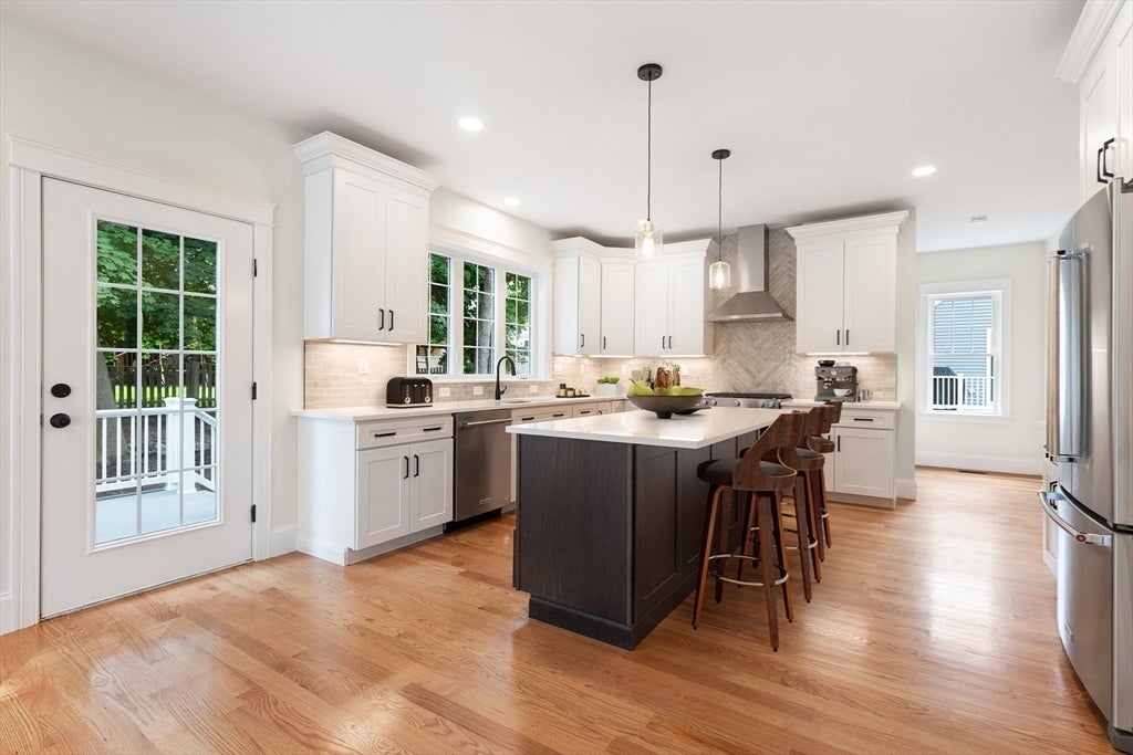 Medford, Massachusetts, 02155, United States, 5 Bedrooms Bedrooms, ,4 BathroomsBathrooms,Residential,Active,1992266