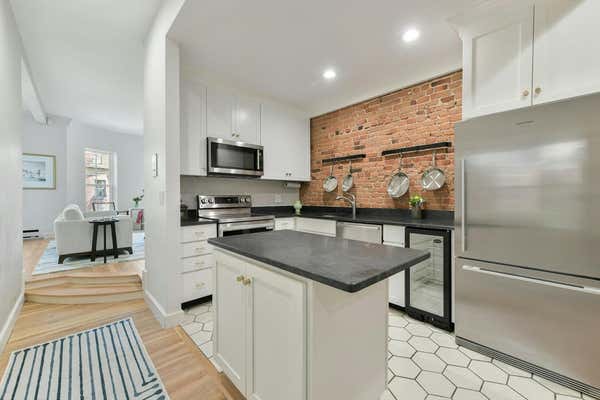 238 W CANTON ST APT 4, BOSTON, MA 02116, photo 3 of 31