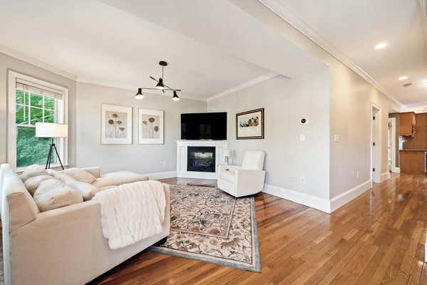 296 SAVIN HILL AVE APT 2, BOSTON, MA 02125, photo 5 of 32