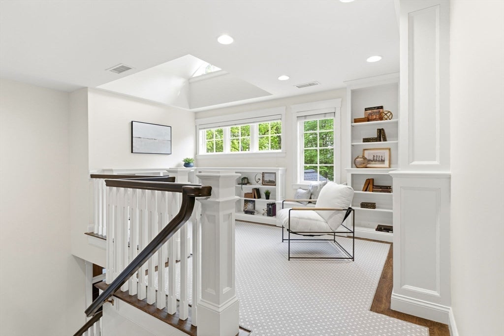 Concord, Massachusetts, 01742, United States, 6 Bedrooms Bedrooms, ,7 BathroomsBathrooms,Residential,Active,2044996