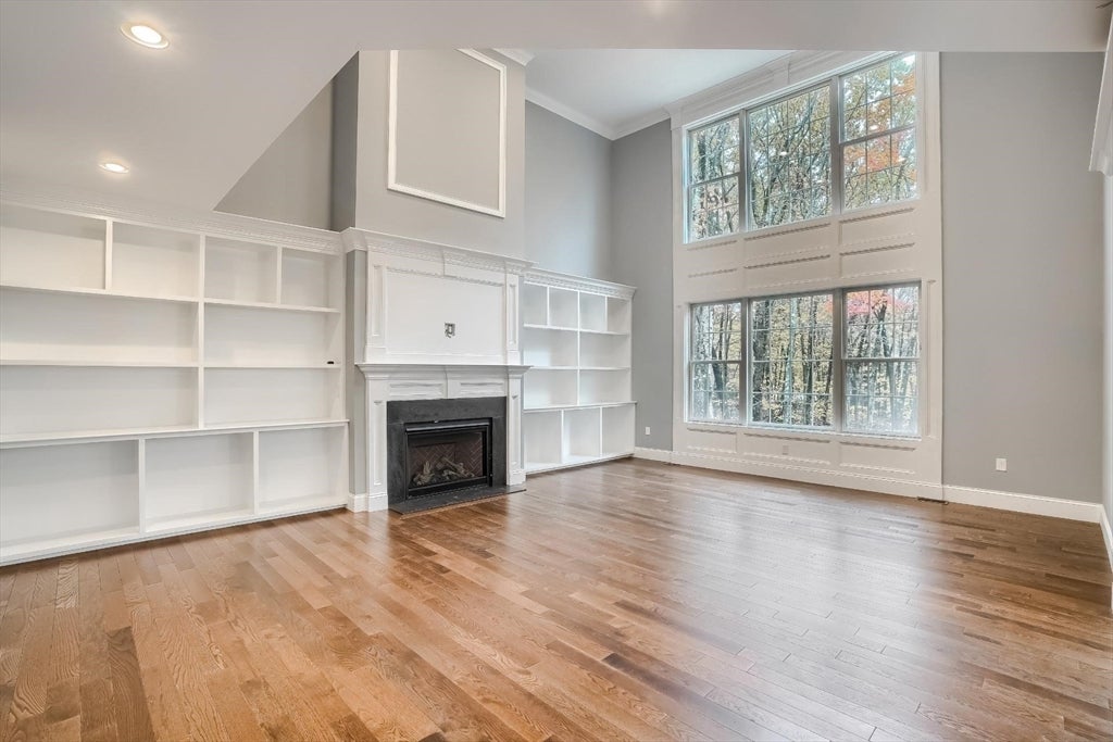 Hopkinton, Massachusetts, 01748, United States, 4 Bedrooms Bedrooms, ,6 BathroomsBathrooms,Residential,Active,2012457