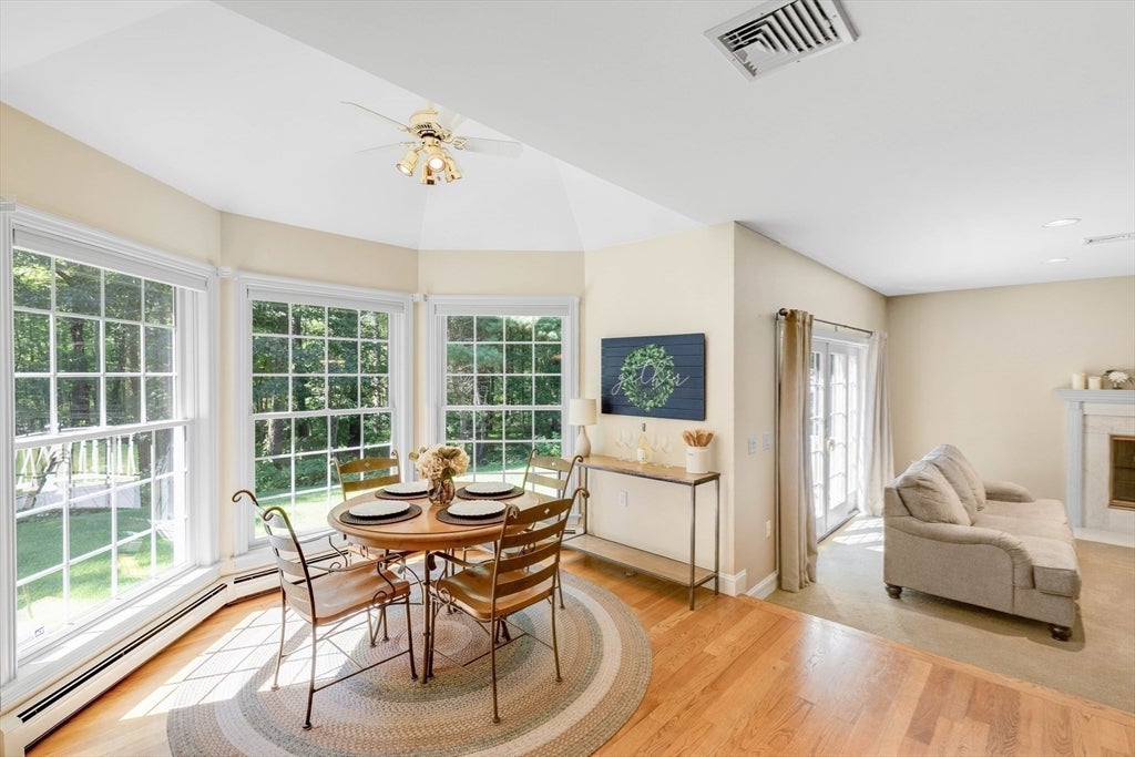 Ipswich, Massachusetts, 01938, United States, 4 Bedrooms Bedrooms, ,3 BathroomsBathrooms,Residential,Active,1922346