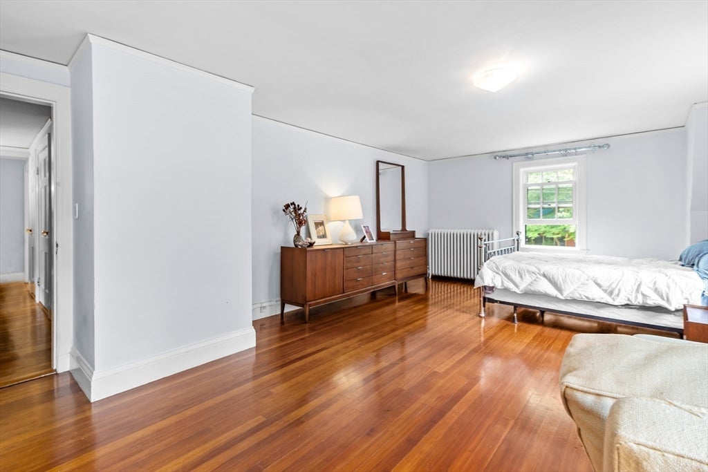 Brookline, Massachusetts, 02445, United States, 5 Bedrooms Bedrooms, ,4 BathroomsBathrooms,Residential,Active,1905060
