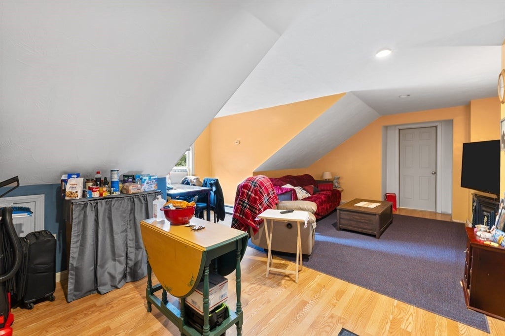 Middleboro, Massachusetts, 02346, United States, 4 Bedrooms Bedrooms, ,5 BathroomsBathrooms,Residential,Active,1858668