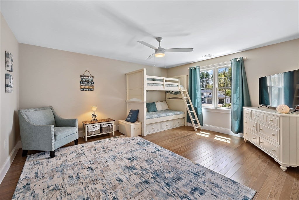 Easton, Massachusetts, 02356, United States, 5 Bedrooms Bedrooms, ,6 BathroomsBathrooms,Residential,Active,1968388