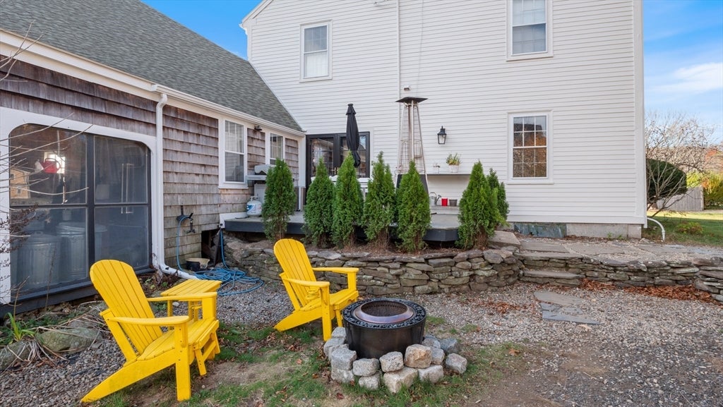 Newbury, Massachusetts, 01951, United States, 5 Bedrooms Bedrooms, ,5 BathroomsBathrooms,Residential,Active,1993932