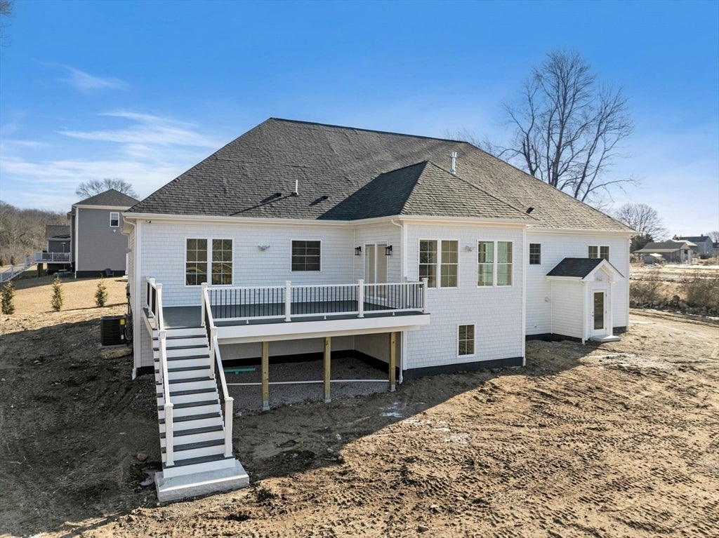 Dartmouth, Massachusetts, 02748, United States, 5 Bedrooms Bedrooms, ,4 BathroomsBathrooms,Residential,Active,1997881